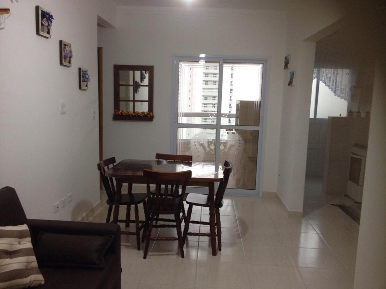 Grande Cond Clube Feirinha Churras Na Sacada * Praia Grande (Santos)