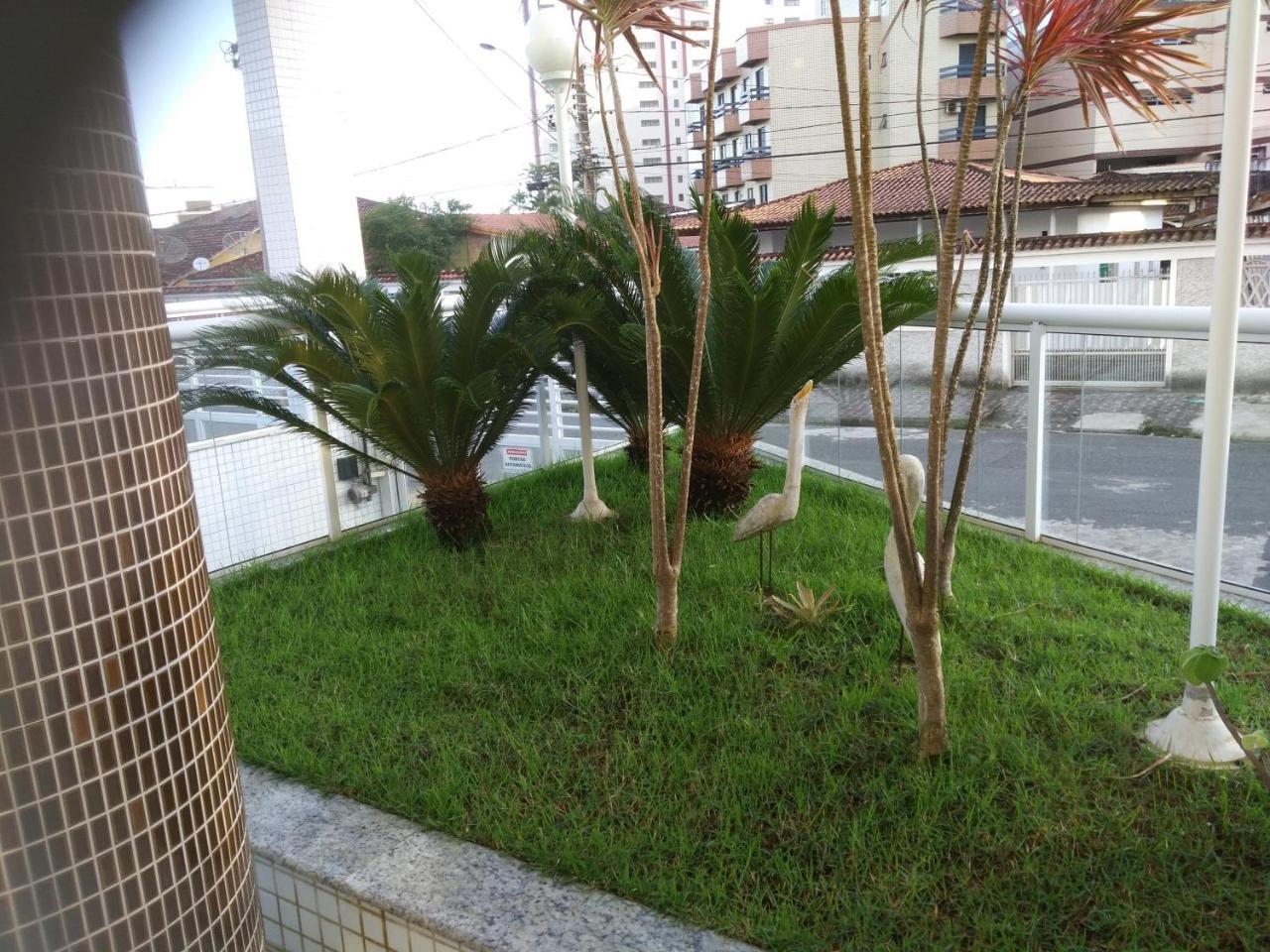 Grande Cond Clube Feirinha Churras Na Sacada * Praia Grande (Santos)