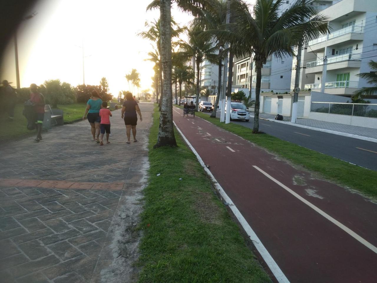 Grande Cond Clube Feirinha Churras Na Sacada Apartment Praia Grande (Santos)